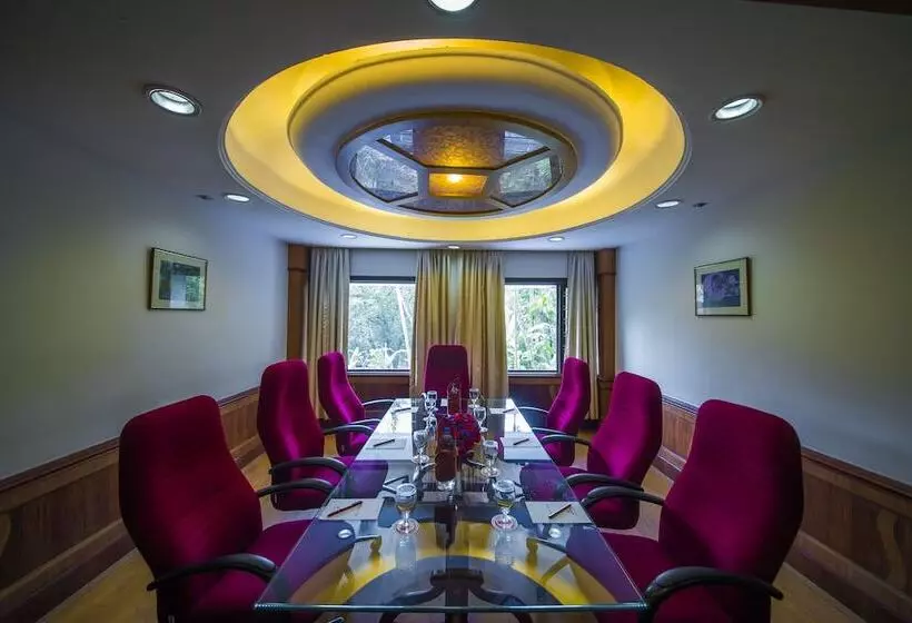 בית מלון כפרי The Renai Cochin