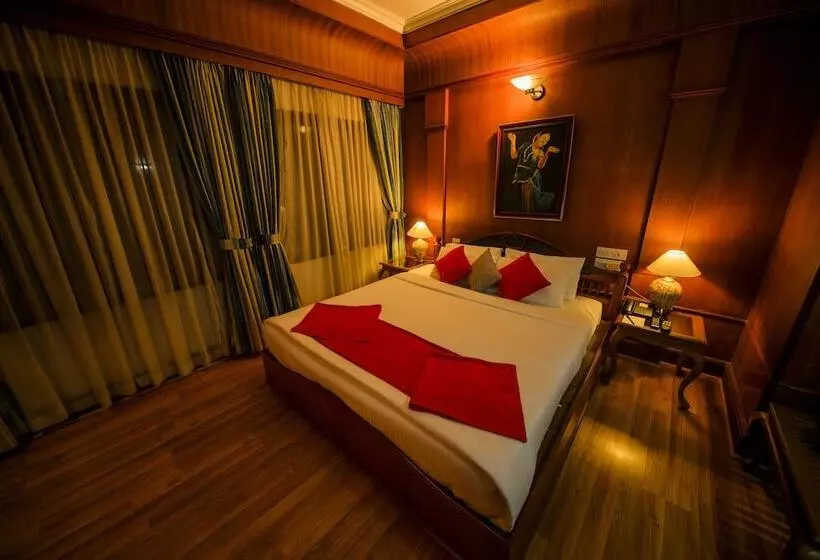 בית מלון כפרי The Renai Cochin