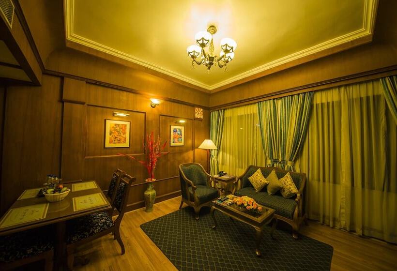 فندق The Renai Cochin