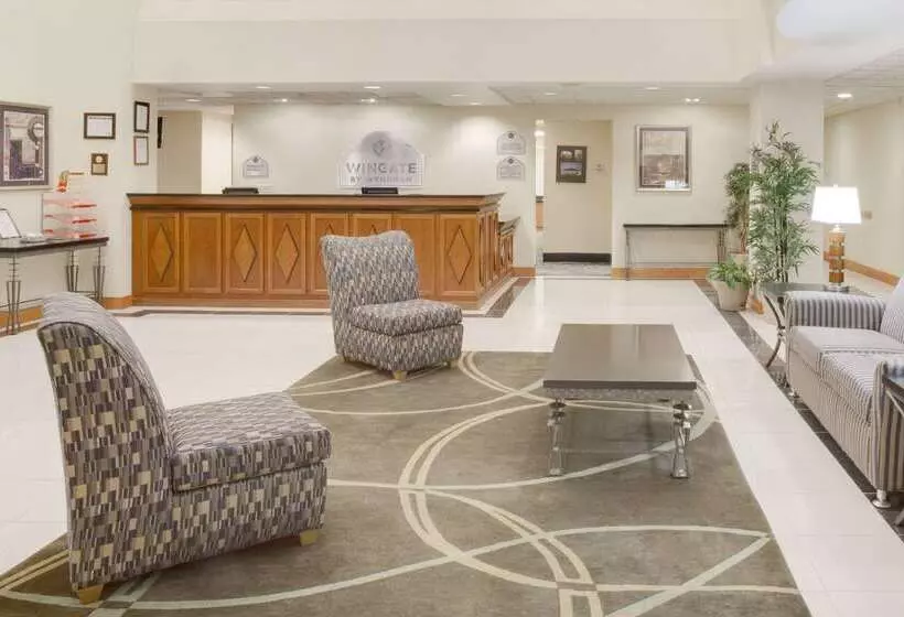 ホテル Wingate By Wyndham Bridgeport Clarksburg