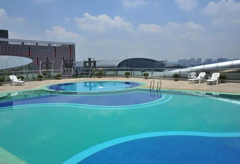 هتل Yiwu Commatel