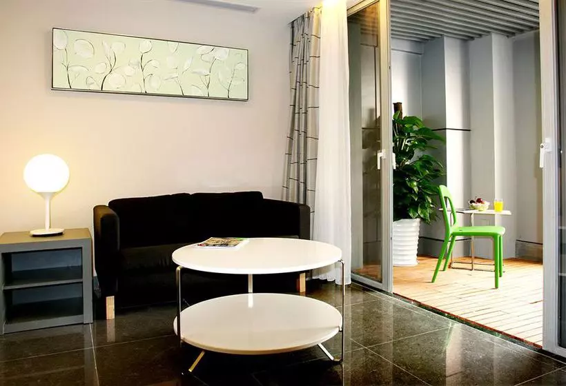 هتل Yiwu Commatel