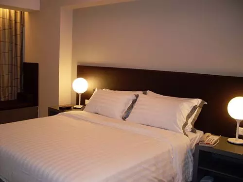 هتل Yiwu Commatel