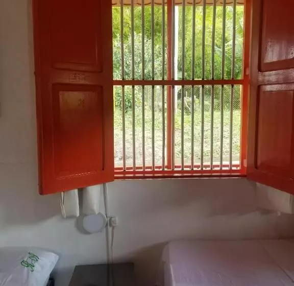 ユースホステル Hostal Rio Arabia Valle De Cocora