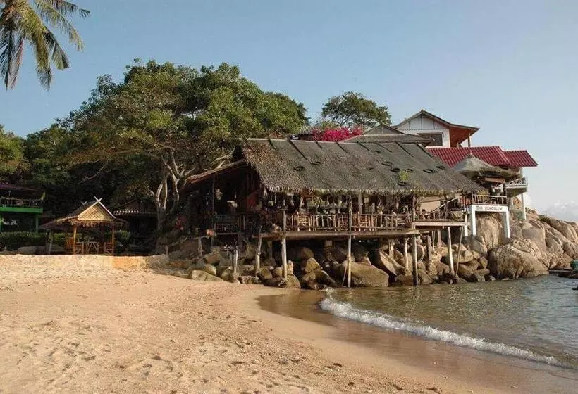 Majatalo Char Bungalows