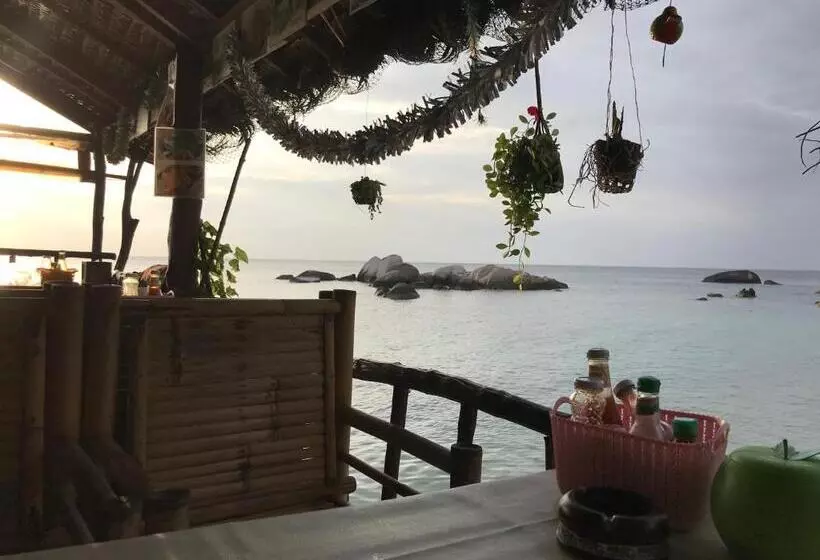Majatalo Char Bungalows