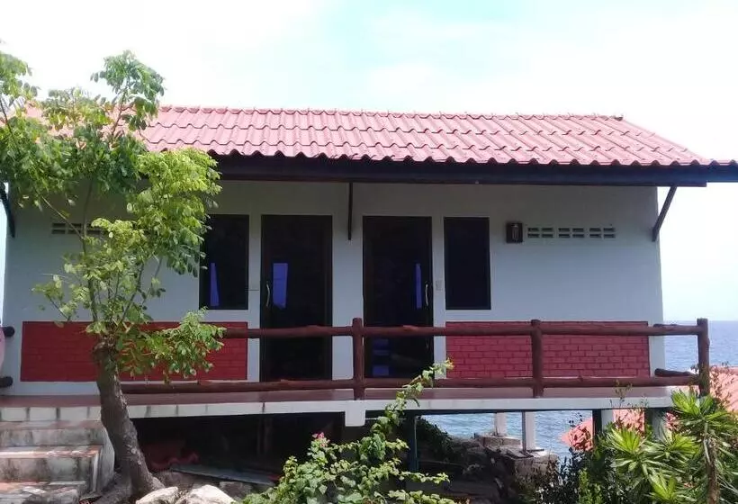 Majatalo Char Bungalows