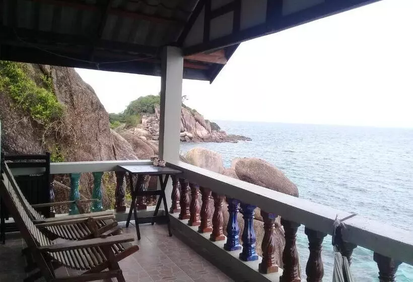 Majatalo Char Bungalows