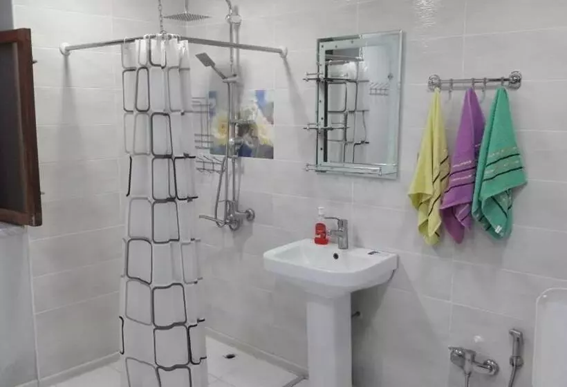 پانسیون Guesthouse Khazar In Old City