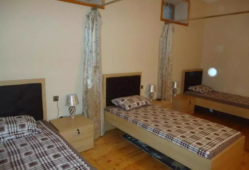 پانسیون Guesthouse Khazar In Old City