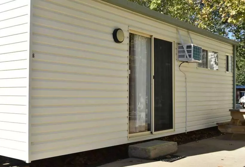 Ball Park Caravan Park