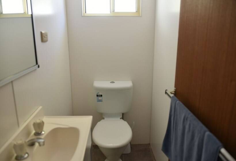 Ball Park Caravan Park