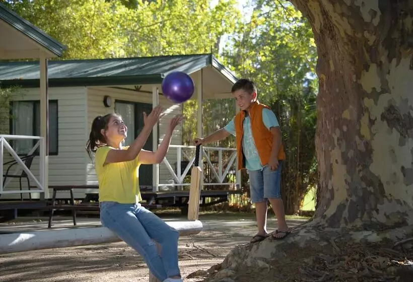 Ball Park Caravan Park