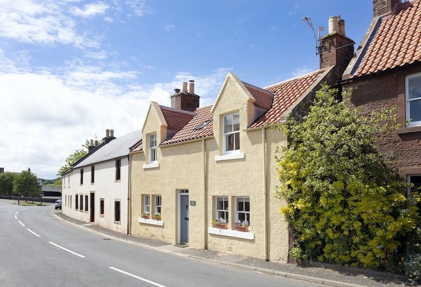 Beautiful 2 Bed Cottage In Stenton, East Lothian