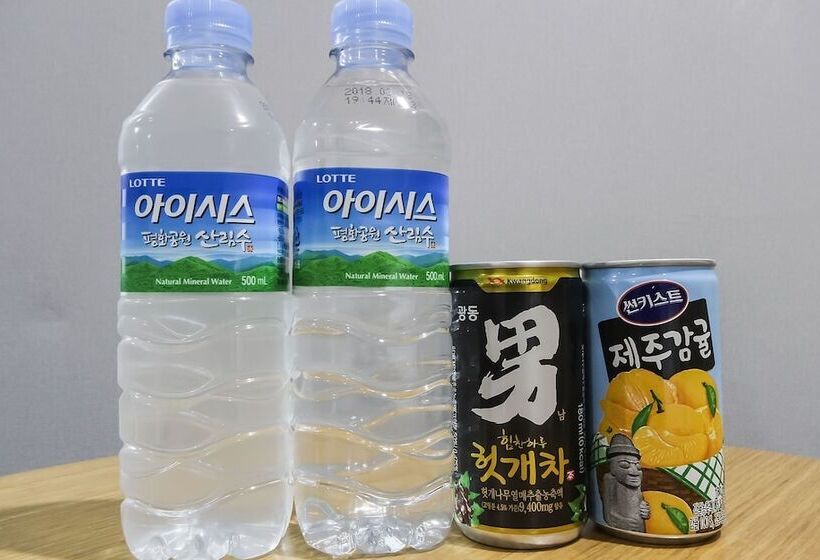 Hotel Geojedo Gohyeon Poem