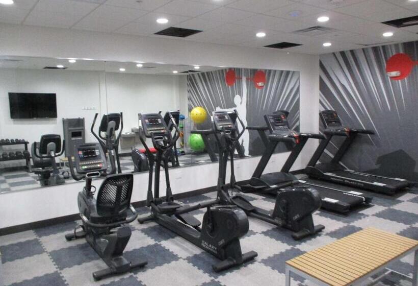 Отель Glō Best Western Enid Ok Downtown Convention Center