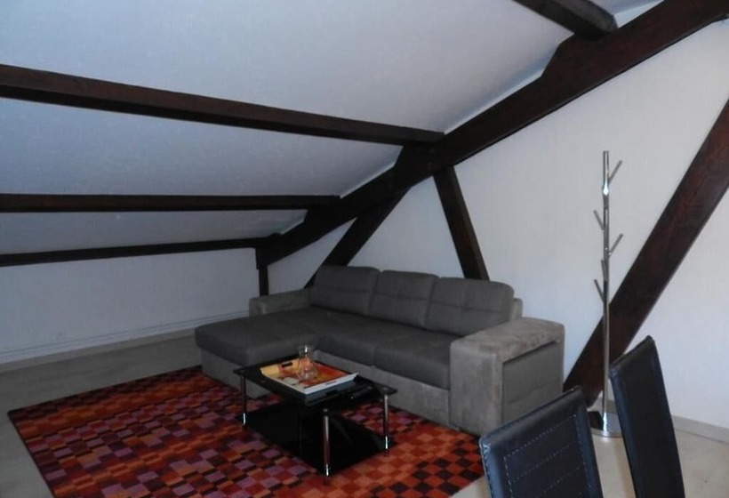 بنسيون Gîte Du Domaine Des Pierres Dorées