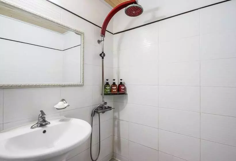 Motelli Geojedo Gohyeon Y