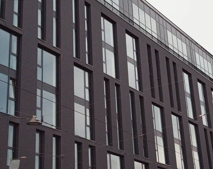 Yard Residence Apart