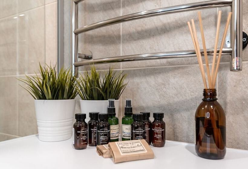 Yard Residence Apart