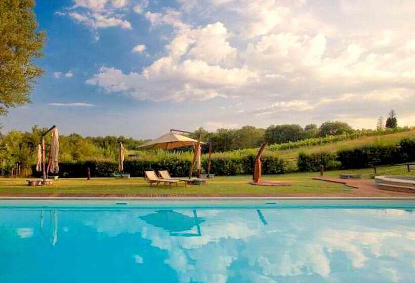 Colours And Scents From Tuscany Await You In This Wonderful Property