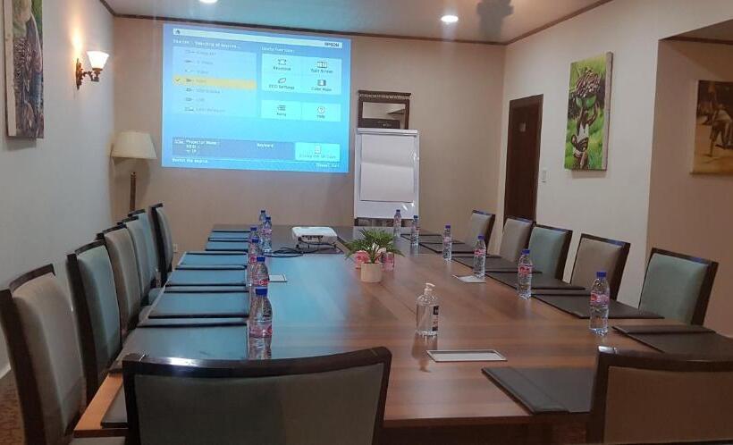 בית מלון כפרי Boulevard Palace