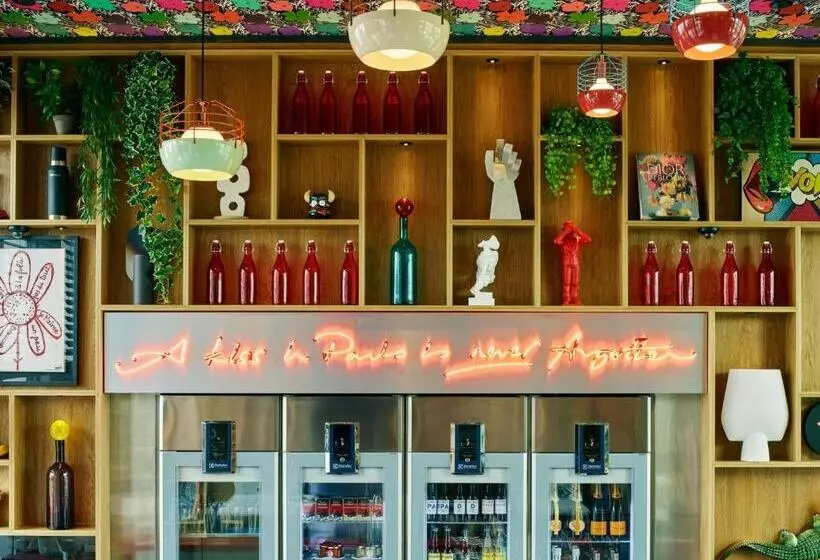 ホテル Citizenm Paris Champselysees