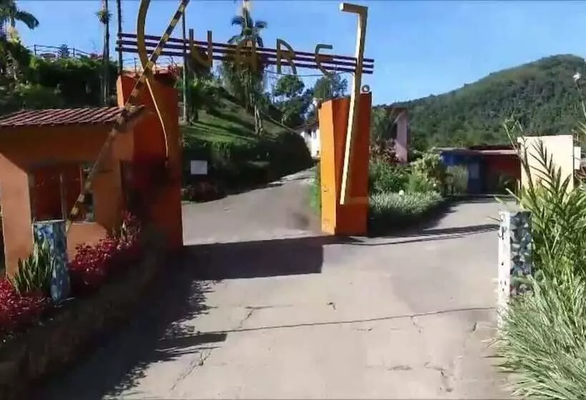 Hotelli Pousada Suarez