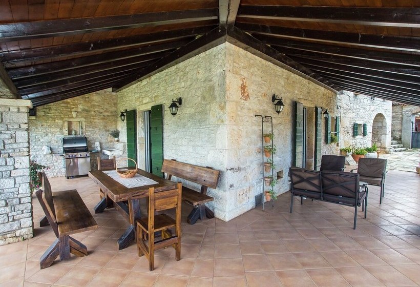 Beautiful Stone Villa With Private Pool And Fenced Yard  Pets Are Welcome