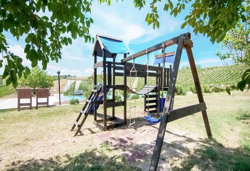 Enticing Apartment In Ascoli Piceno With Swimming Pool