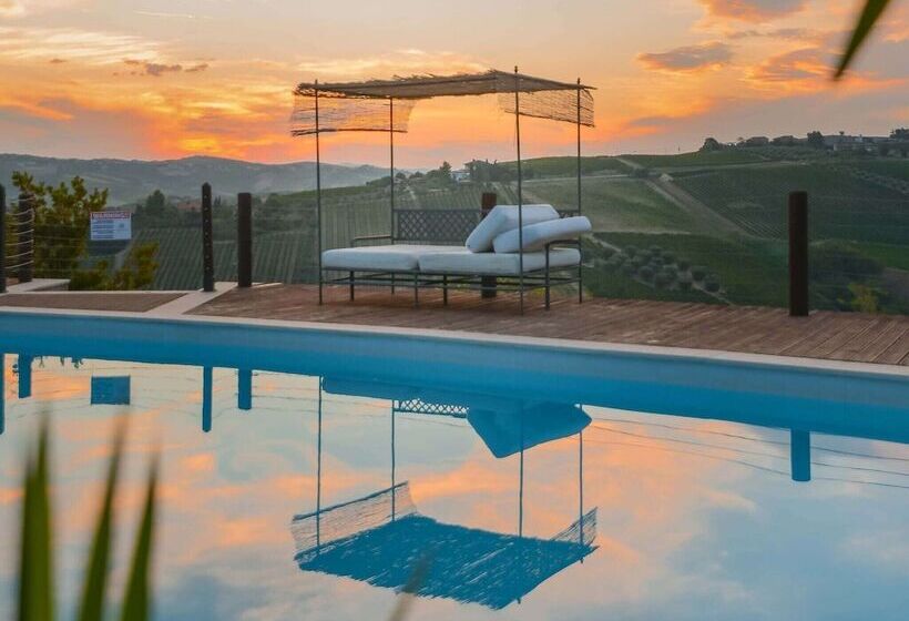 Enticing Apartment In Ascoli Piceno With Swimming Pool