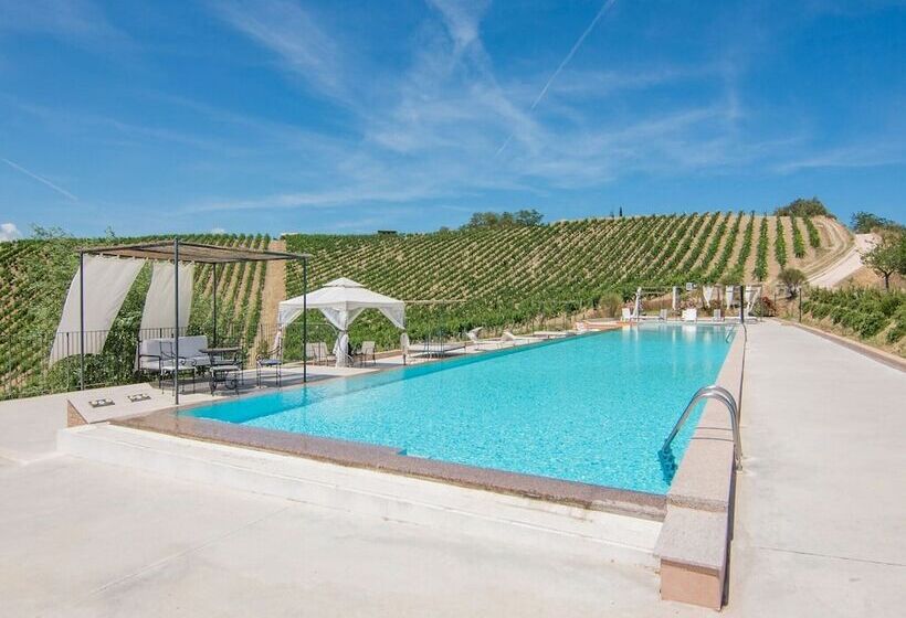 Enticing Apartment In Ascoli Piceno With Swimming Pool