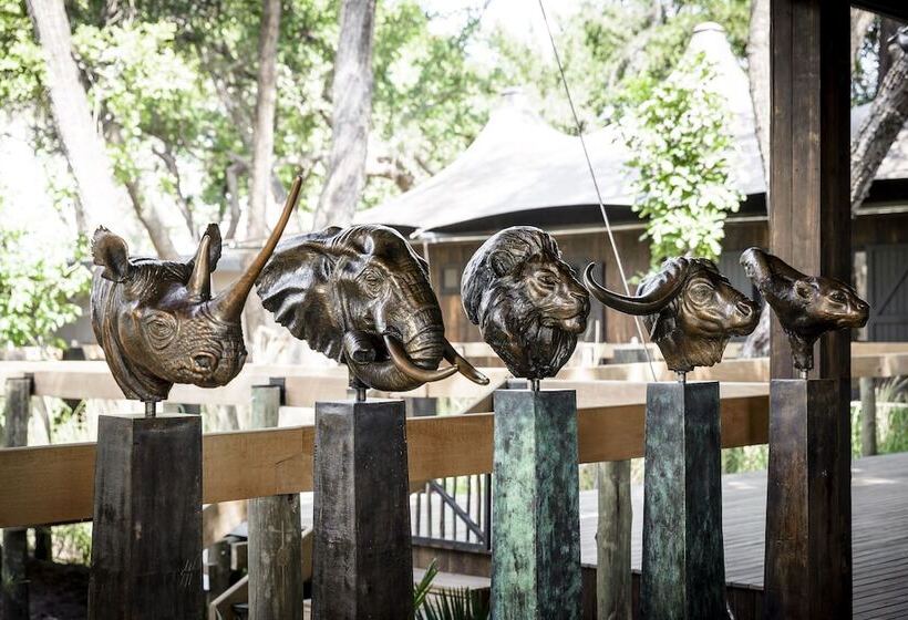 هتل Xigera Safari Lodge