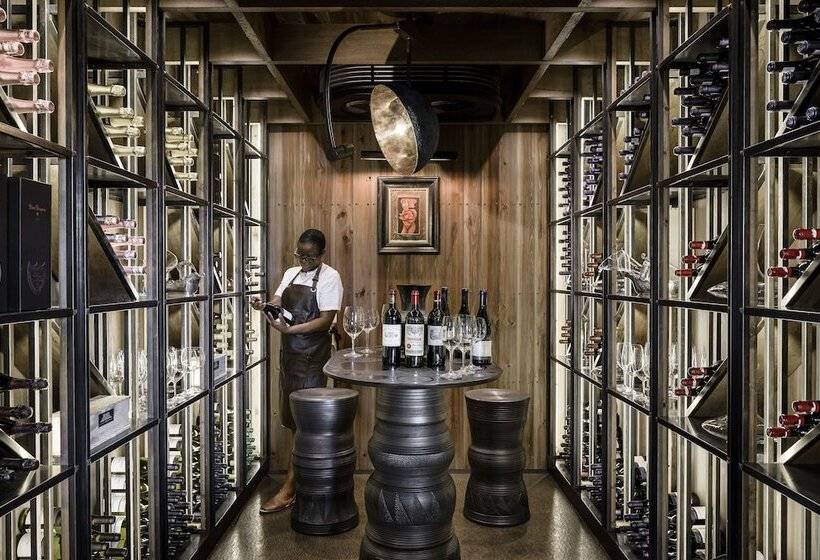 هتل Xigera Safari Lodge