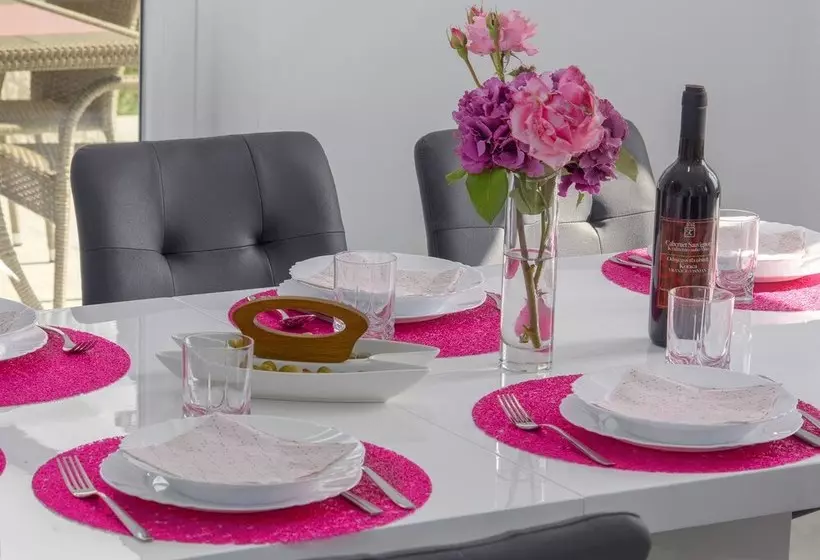 Modern Newly Built Villa In A Beautiful Location With Private Pool And Garden