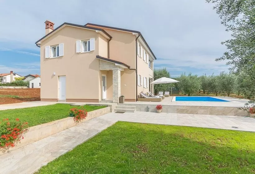 Modern Newly Built Villa In A Beautiful Location With Private Pool And Garden