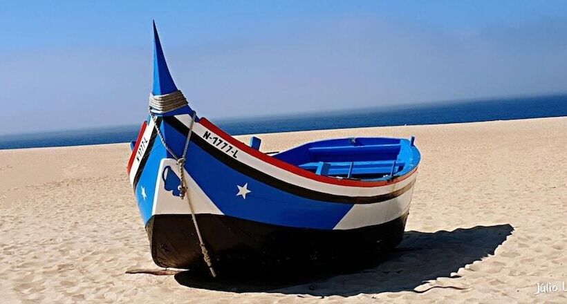 پانسیون By The Beach