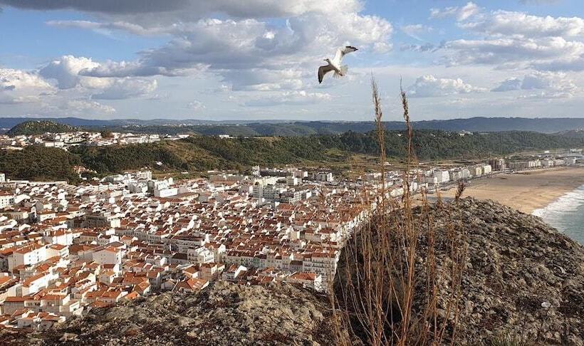 پانسیون By The Beach