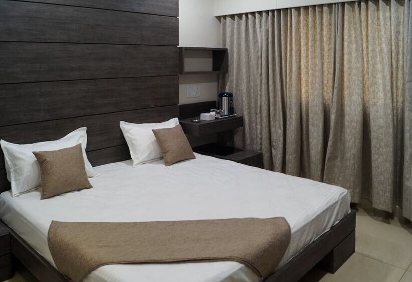 پانسیون Midtown