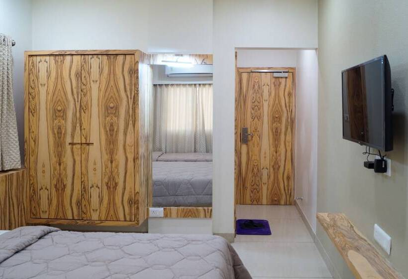 پانسیون Midtown