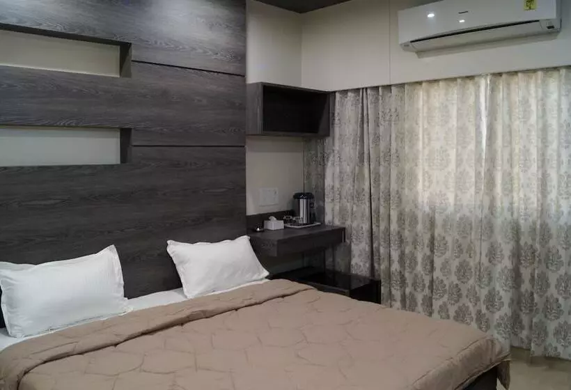 پانسیون Midtown