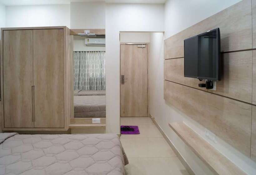 پانسیون Midtown