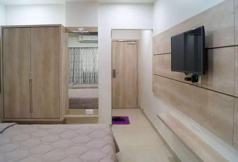 پانسیون Midtown