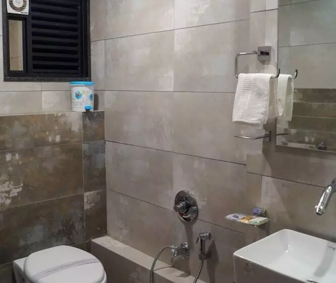 پانسیون Midtown