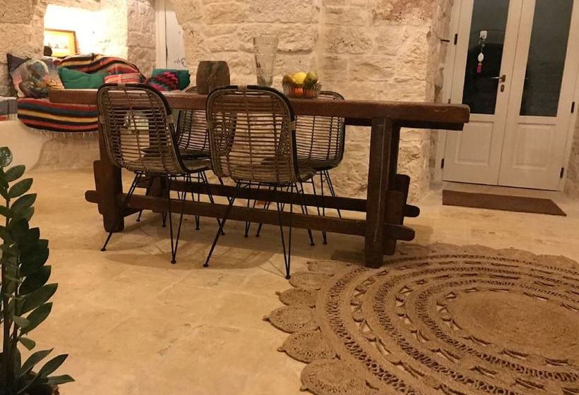 Pretty Trullo Cottage In Martinafranca With Garden And Barbecue