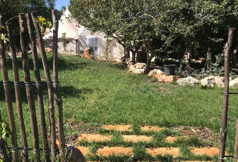 Pretty Trullo Cottage In Martinafranca With Garden And Barbecue