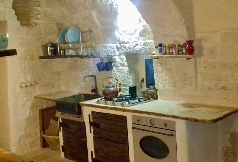 Pretty Trullo Cottage In Martinafranca With Garden And Barbecue