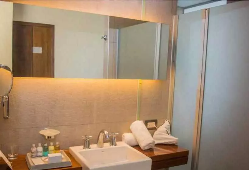 هتل Del Bono Park