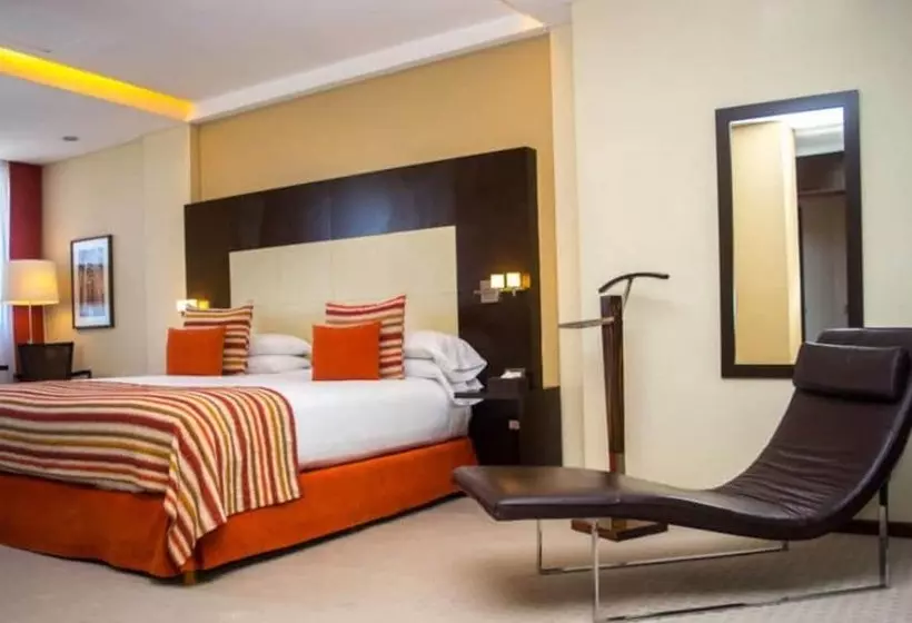 هتل Del Bono Park