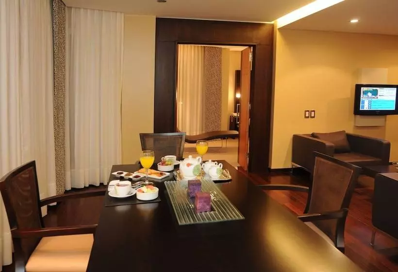 هتل Del Bono Park